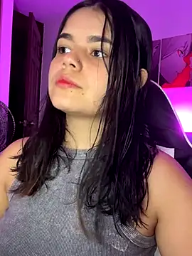 Snapshot of pretty_angela1 chatting on October 8, 2:57 am pretty angela1 online show from October 8, 2:57 am