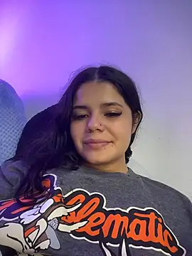 pretty angela1 online show from November 4, 5:00 am