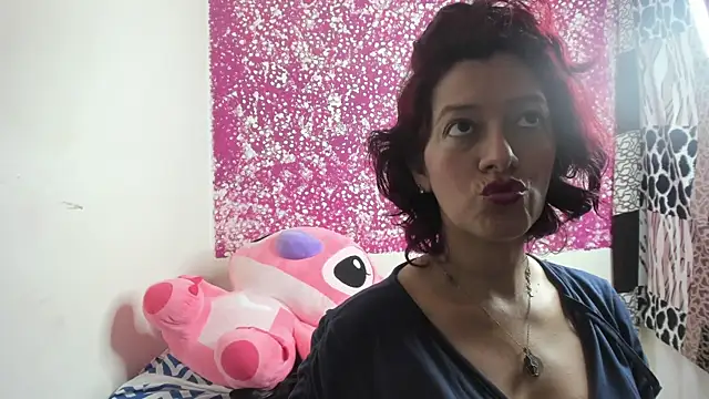 Laura hellss online show from October 24, 10:31 pm