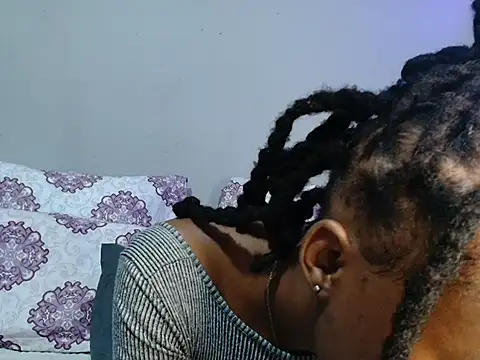 Snapshot of xxSexyTalia28 chatting on November 11, 7:52 pm xxSexyTalia28 online show from November 11, 7:52 pm