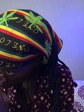 Snapshot of xxSexyTalia28 chatting on February 16, 11:09 am xxSexyTalia28 online show from February 16, 11:09 am