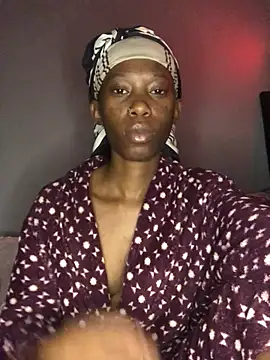 xxSexyTalia28 online show from April 12, 12:14 am