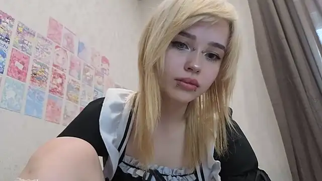 emodreamgirl online show from March 28, 10:49 am