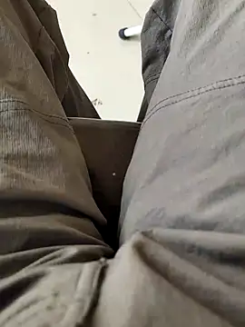 Snapshot of iamharryy chatting on January 6, 9:35 am iamharryy online show from January 6, 9:35 am