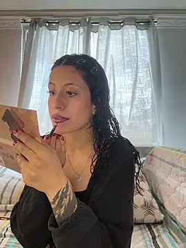 indira k online show from November 26, 3:23 pm