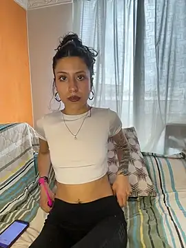 indira k online show from November 27, 7:25 pm