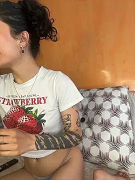 indira k online show from November 30, 8:42 pm