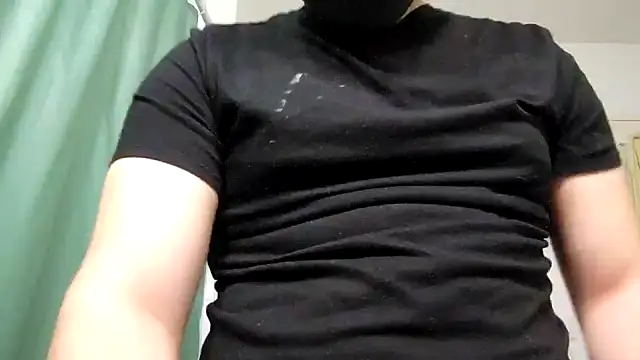 Maxoux02 online show from February 18, 5:31 pm