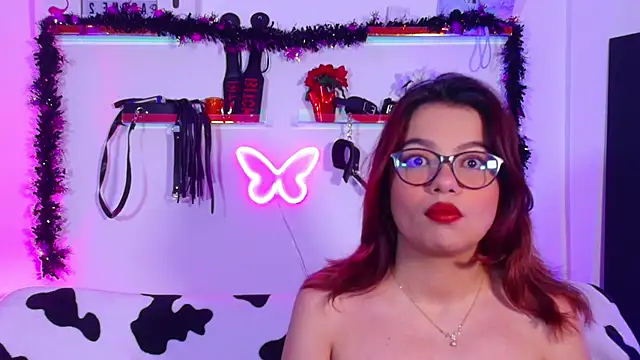 EmiF26 online show from October 28, 2:12 am