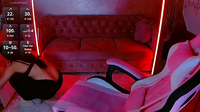 Snapshot of evanew_ chatting on November 30, 5:47 pm evanew online show from November 30, 5:47 pm