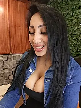 Snapshot of Isabellitasexi38 chatting on May 30, 2:51 am Isabellitasexi38 online show from May 30, 2:51 am