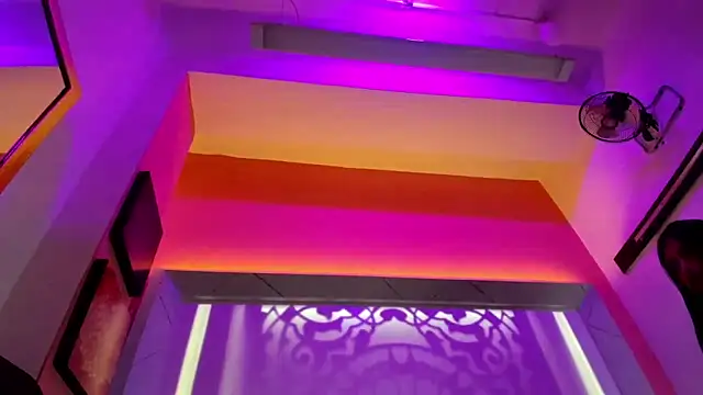 Chloe Martini online show from June 19, 3:45 am