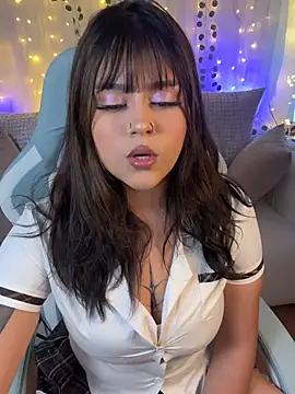 Snapshot of kath_kitty chatting on July 12, 1:17 am kath kitty online show from July 12, 1:17 am