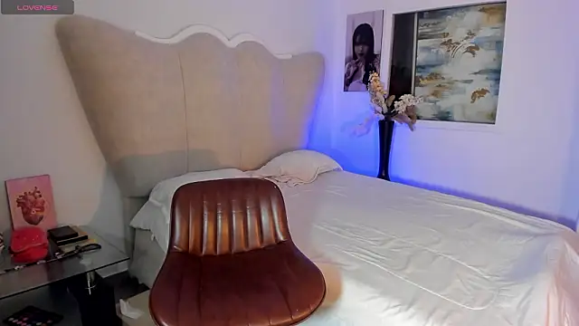 rachaeldeckard   online show from March 1, 10:54 pm