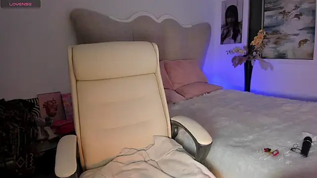 rachaeldeckard   online show from May 25, 3:17 am