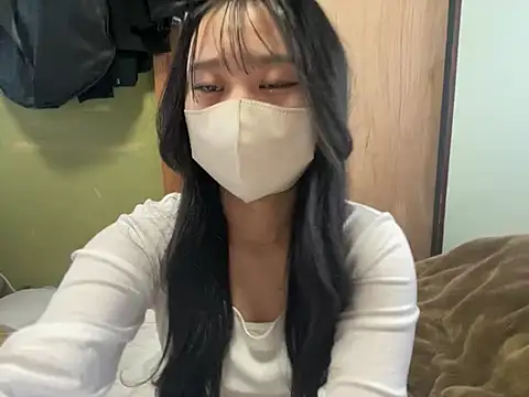 Snapshot of TAISHI_chan chatting on December 31, 6:48 am TAISHI chan online show from December 31, 6:48 am