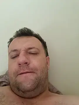 Snapshot of Chris99604 chatting on February 14, 10:15 am Chris99604 online show from February 14, 10:15 am