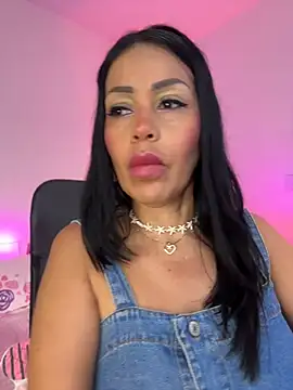 KarolRubi1 online show from April 12, 8:01 pm