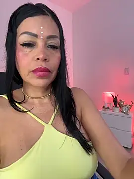KarolRubi1 online show from May 31, 6:09 pm
