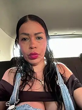 KarolRubi1 online show from November 7, 1:15 pm