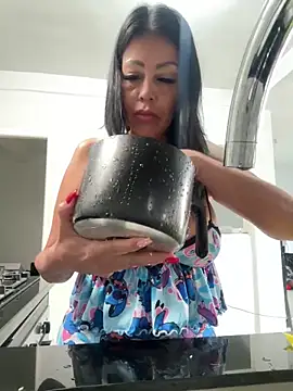Snapshot of KarolRubi1 chatting on March 11, 4:29 pm KarolRubi1 online show from March 11, 4:29 pm