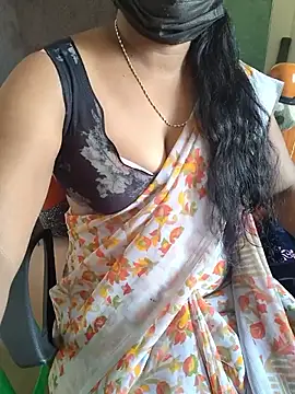 Snapshot of Tamil_roja69 chatting on May 24, 5:51 am Tamil roja69 online show from May 24, 5:51 am