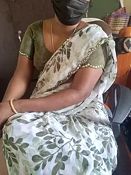 Snapshot of Tamil_roja69 chatting on May 23, 5:06 am Tamil roja69 online show from May 23, 5:06 am