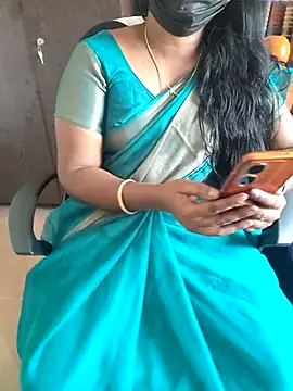 Snapshot of Tamil_roja69 chatting on May 28, 5:37 am Tamil roja69 online show from May 28, 5:37 am