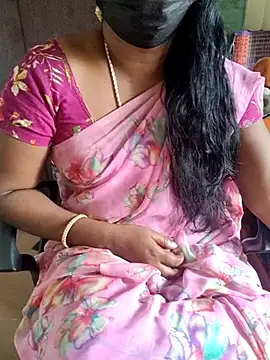 Snapshot of Tamil_roja69 chatting on May 8, 7:12 am Tamil roja69 online show from May 8, 7:12 am