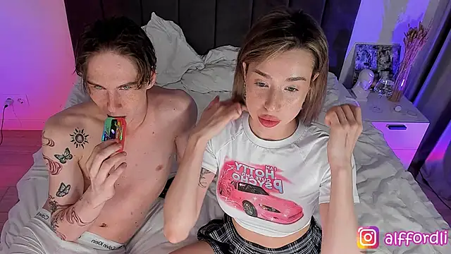 linkinsweeet online show from January 22, 9:10 pm