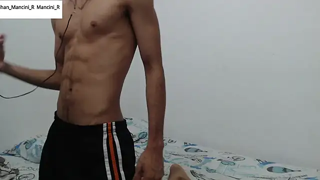 Snapshot of Johan_Mancini_R chatting on January 3, 7:29 pm Johan Mancini R online show from January 3, 7:29 pm