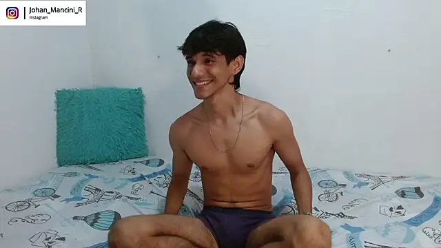 Snapshot of Johan_Mancini_R chatting on June 15, 3:55 pm Johan Mancini R online show from June 15, 3:55 pm