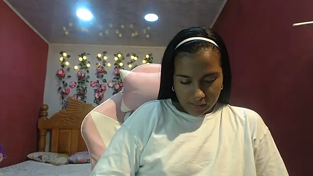 Snapshot of Coral0403 chatting on July 17, 7:55 pm Coral0403 online show from July 17, 7:55 pm