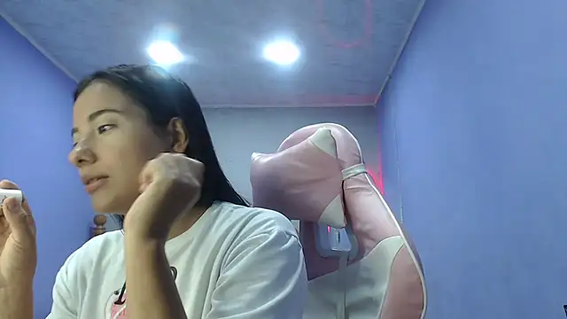 Coral0403 online show from September 13, 3:56 pm