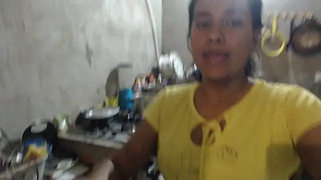 Coral0403 online show from March 25, 10:41 pm