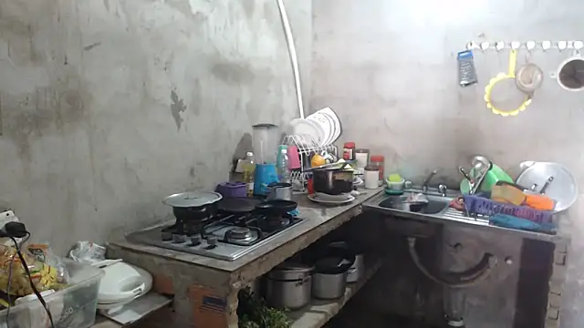 Snapshot of Coral0403 chatting on December 17, 3:28 pm Coral0403 online show from December 17, 3:28 pm