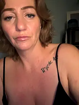 AlessasRoom online show from October 7, 8:37 am