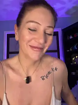 AlessasRoom online show from December 23, 9:30 am