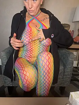 AlessasRoom online show from November 10, 12:37 am