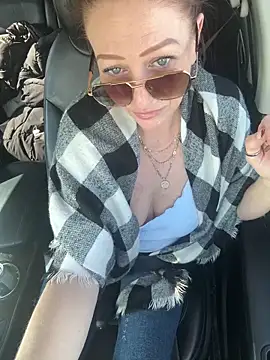 AlessasRoom online show from March 1, 6:08 pm