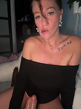 AlessasRoom online show from March 10, 6:50 am