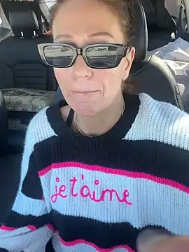 AlessasRoom online show from February 8, 5:32 pm