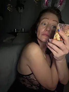 AlessasRoom online show from April 5, 7:04 am