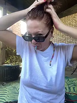 AlessasRoom online show from May 17, 3:56 pm
