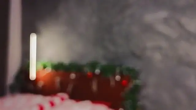 Snapshot of GuinevereGell chatting on December 28, 5:57 pm GuinevereGell online show from December 28, 5:57 pm