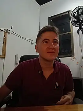 Snapshot of MrBelac chatting on October 10, 8:26 am MrBelac online show from October 10, 8:26 am