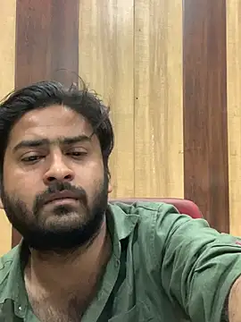 Snapshot of indihotguy chatting on March 16, 8:54 am indihotguy online show from March 16, 8:54 am