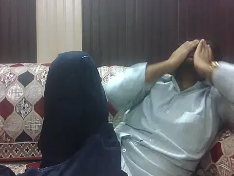 Snapshot of indihotguy chatting on October 29, 1:21 pm indihotguy online show from October 29, 1:21 pm