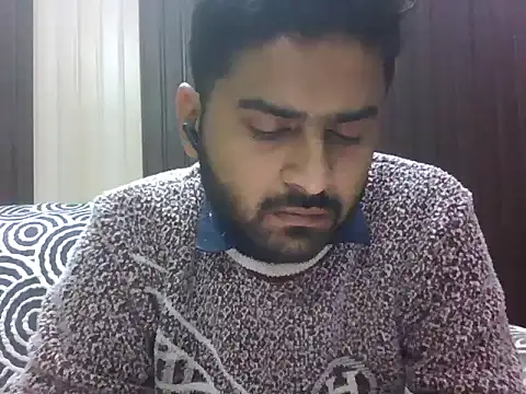 indihotguy online show from February 10, 8:57 am