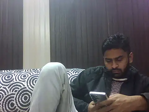 indihotguy online show from February 8, 8:23 am